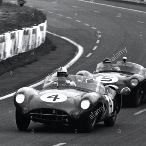Jim fait équipe avec Roy Salvadori sur l'Aston DBR1 en 1960
© Alamy Photos Jim fait équipe avec Roy Salvadori sur l'Aston DBR1 en 1960
© Alamy Photos